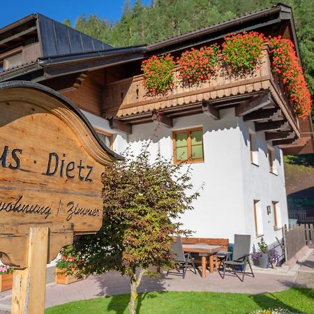 Haus Dietz Elbigenalp Buitenkant foto
