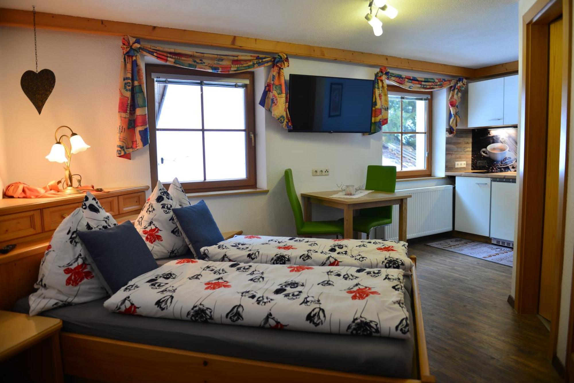 Haus Dietz Elbigenalp Kamer foto